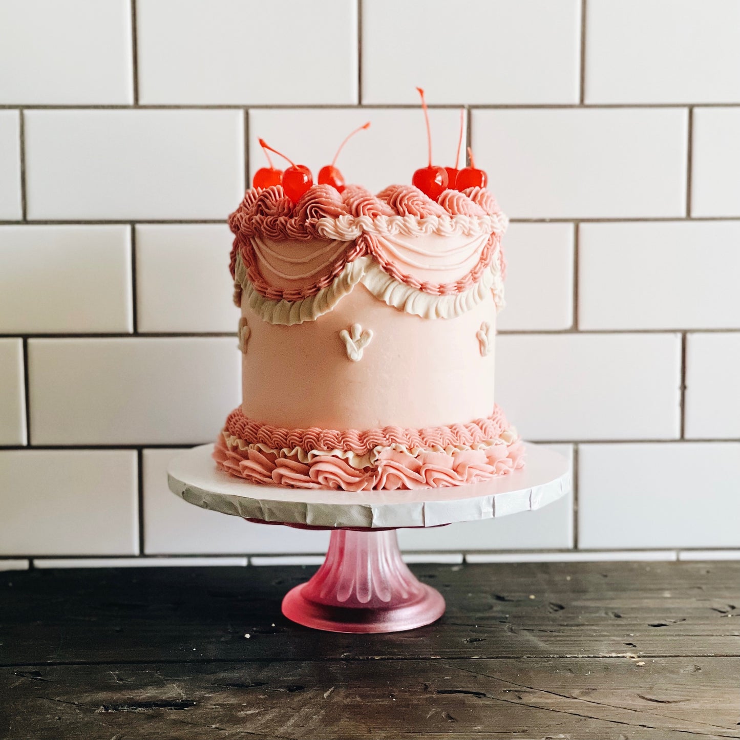 Damsel Vintage Cake