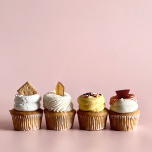 4 Assorted Cupcakes